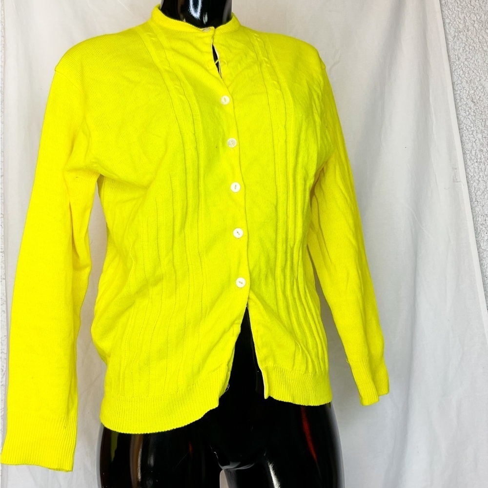 Vintage Lady Casual Cardigan Bright Yellow Button Front Small